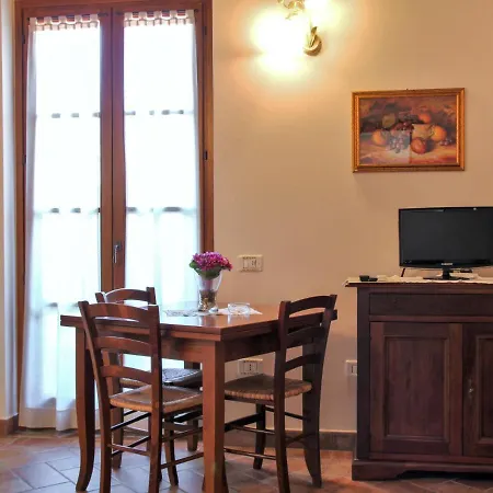 Locazione Turistica Ginestra - Fnm200 Apartment *