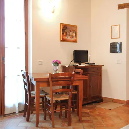 Apartment Locazione Turistica Ginestra - Fnm200 Montemaggiore al Metauro