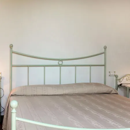 Locazione Turistica Ginestra - Fnm200 Apartment